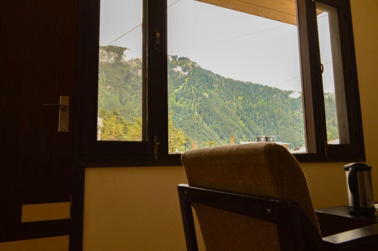 Hill House -a In Mountains
